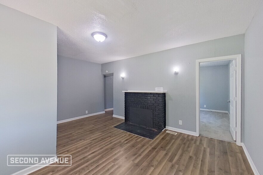 Building Photo - 3636 N Dearborn St