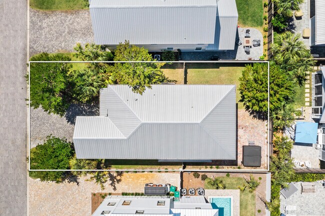 Building Photo - 56 Penelope St