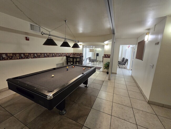 Game Area - Billiard Table - 5325 Newcastle Ave