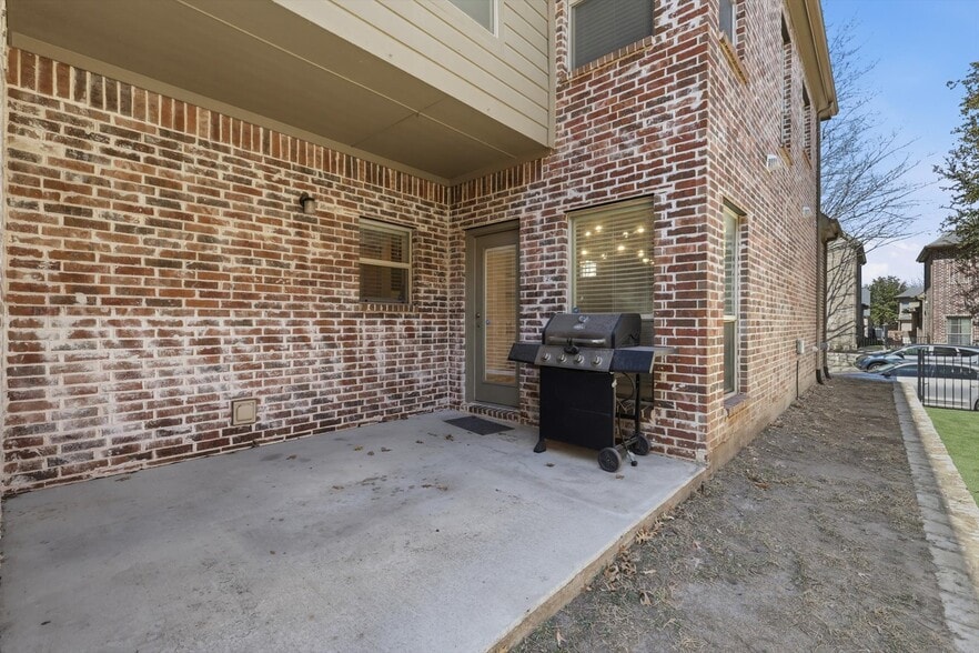 Building Photo - 6789 Cortona Ln