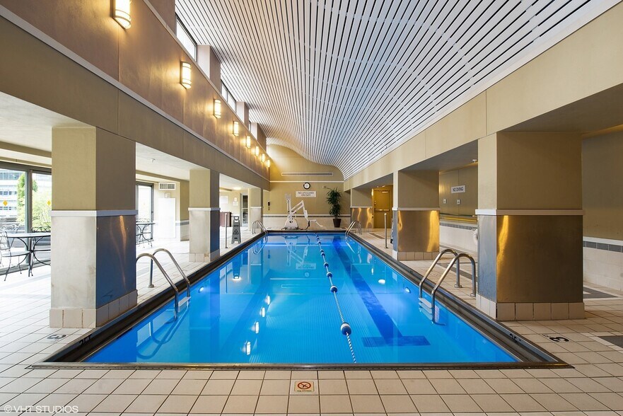 Building Photo - 440 N Wabash Ave