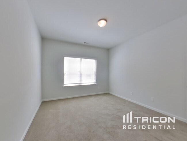 Building Photo - 7582 Crawford Ct