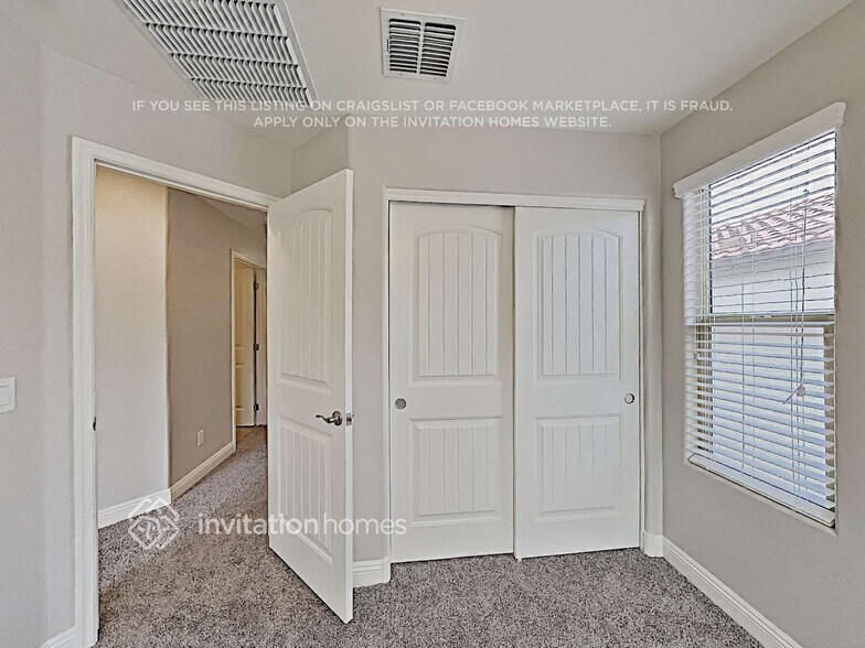 Building Photo - 1646 N 208th Ave