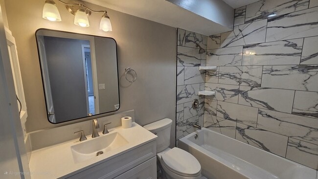 Building Photo - 2-Bed, 2-Bath Rental with Spacious Living ...