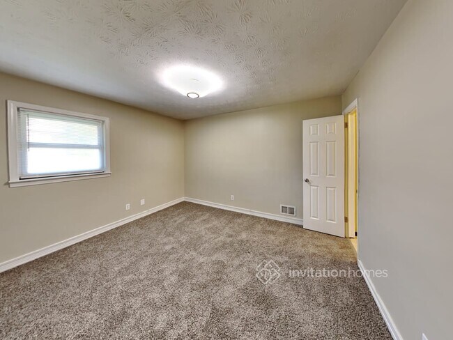 Building Photo - 1389 Angus Trail SW