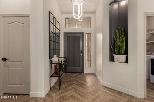 Building Photo - 10502 E Posada Ave