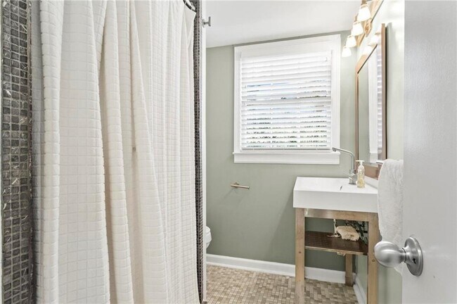 Building Photo - 1780 Samaria Trail
