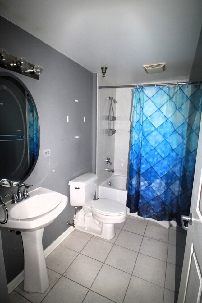 Building Photo - 3303 Grove Ave