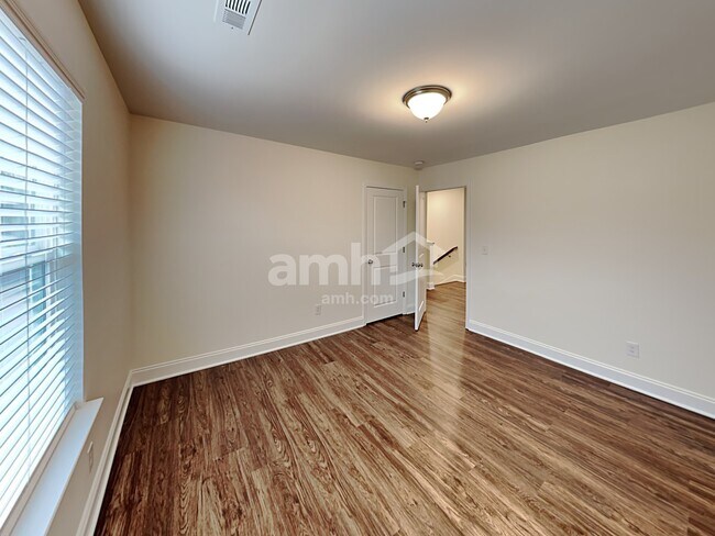 Building Photo - 4757 Chutney Dr