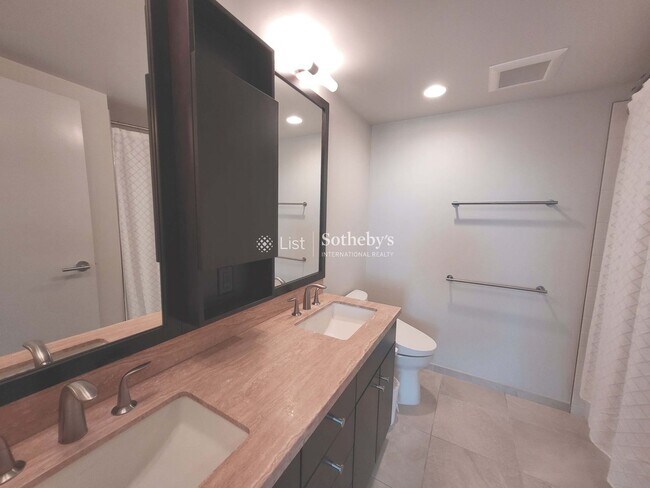 Building Photo - Waihonua #3102 | Honolulu, HI