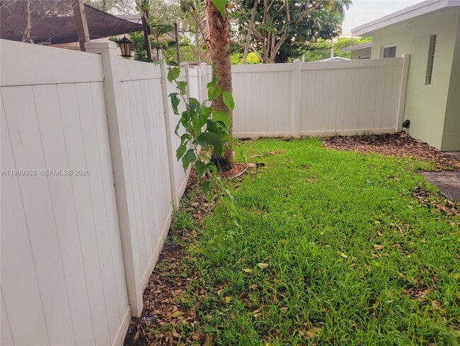 Building Photo - 2504 NW 9th Ln