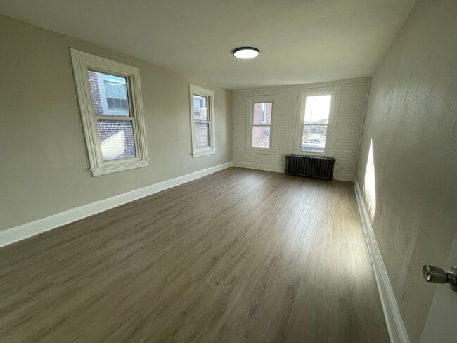 Building Photo - Beautiful 4 Bedroom, 1.5 Bath in Pottstown