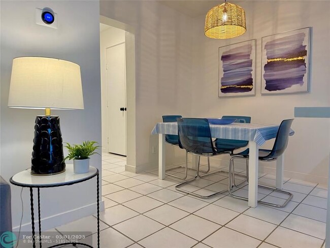 Building Photo - 2600 S Ocean Dr