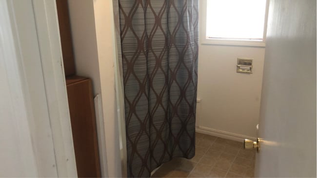 Building Photo - 12875 Galyean Rd