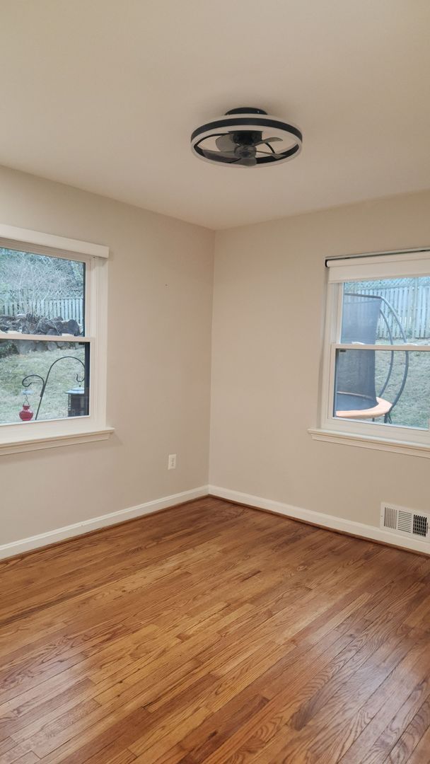 Building Photo - Beautiful Ft Hunt Area Home