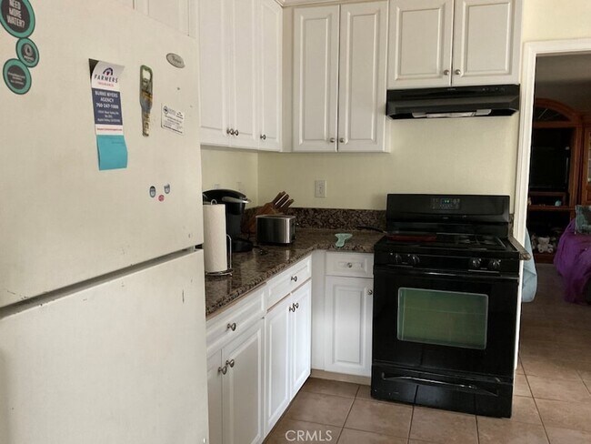 Building Photo - 32322 Amber Rd