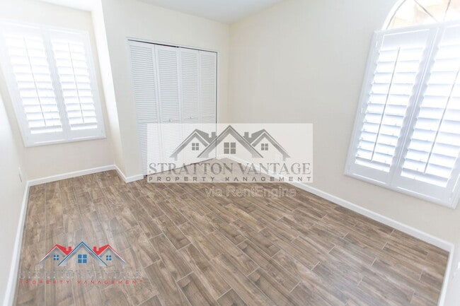 Building Photo - 20 S Buena Vista Ave