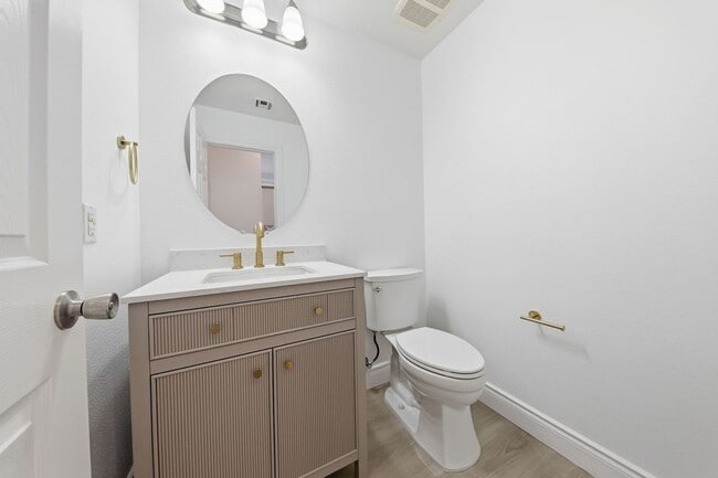 Building Photo - Luxury Golf Resort Living in Guard-Gated Tuscany – Henderson