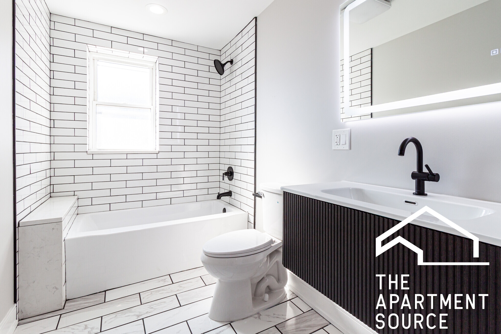 Building Photo - 1241 W Carmen Ave