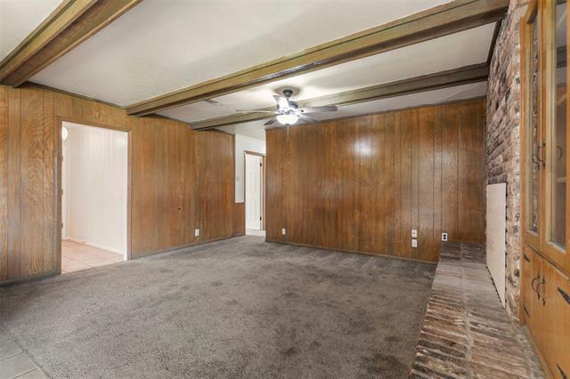 Building Photo - 629 FM697