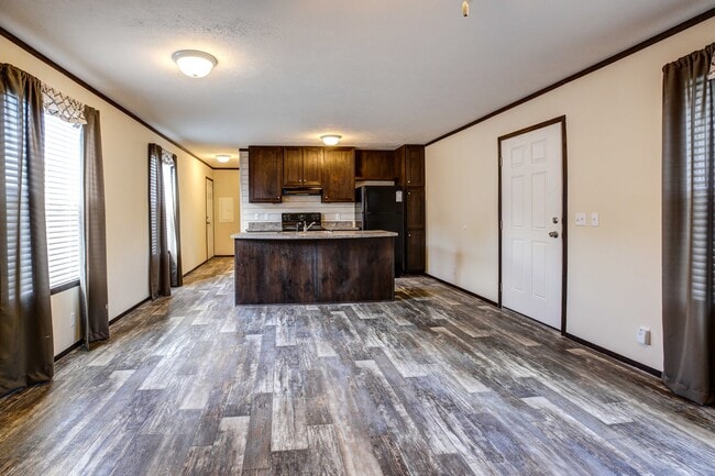 Building Photo - New Richmond Pointe