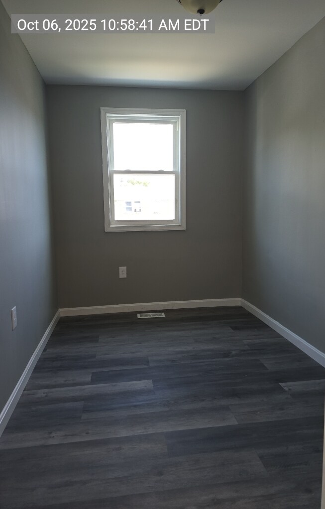 Building Photo - 335 Arden Rd W