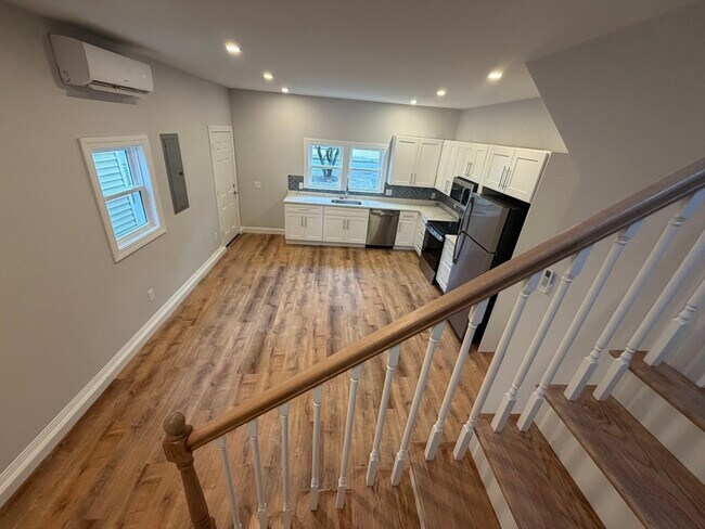 Building Photo - 51 Whittier Rd