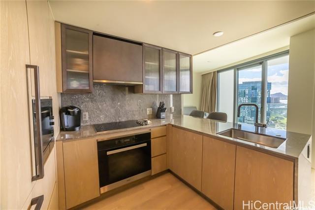 Building Photo - 1000 Auahi St