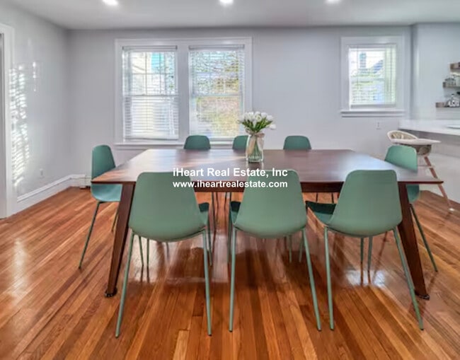 Building Photo - 65-67 Saint James Cir. Unit 1