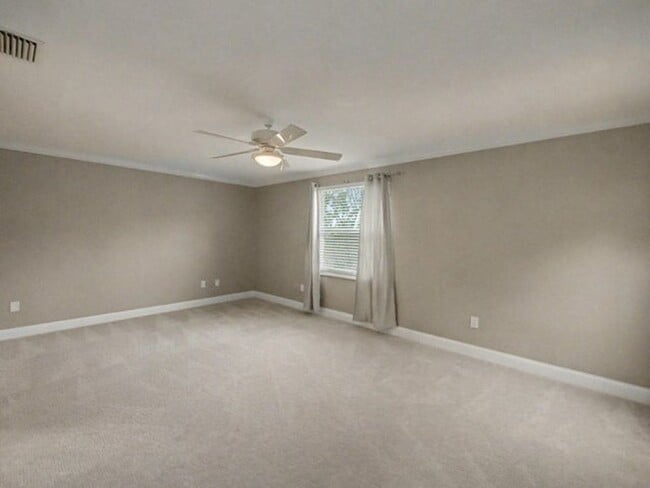 Building Photo - 5884 NW 49th Ln