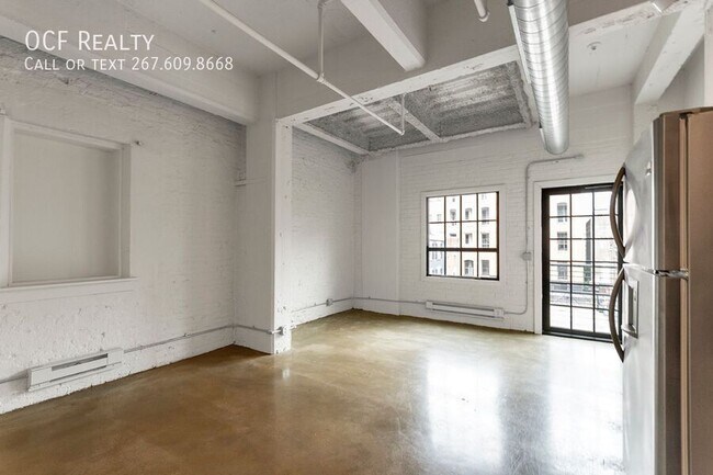 Building Photo - 412 S 13th St