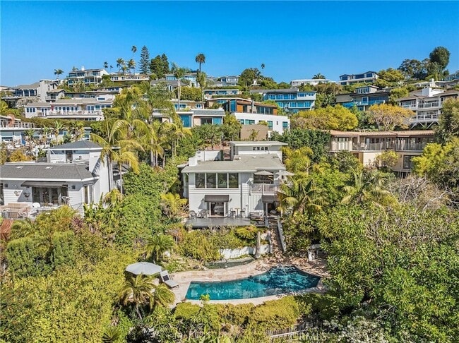 Building Photo - 875 Coast View Dr