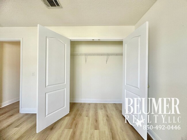 Building Photo - 4br/3ba Big, Bold, Beautiful Home for Rent