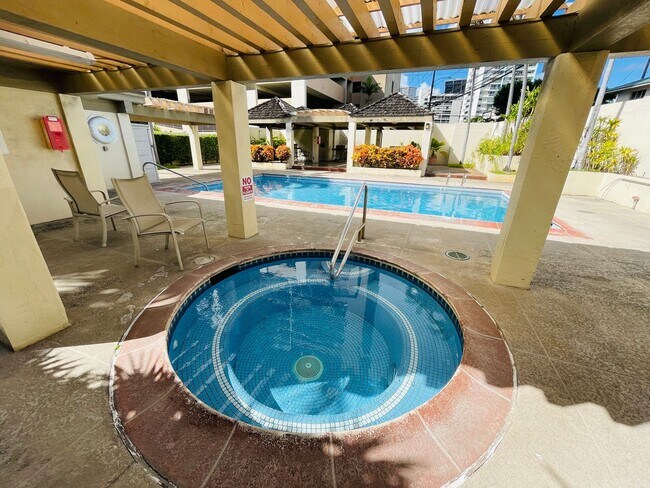 Building Photo - Wilder At Piikoi Spacious 1 Bedroom, 1 Bath & 1 Parking Stall.