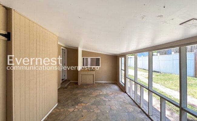 Building Photo - 5207 Evitt St