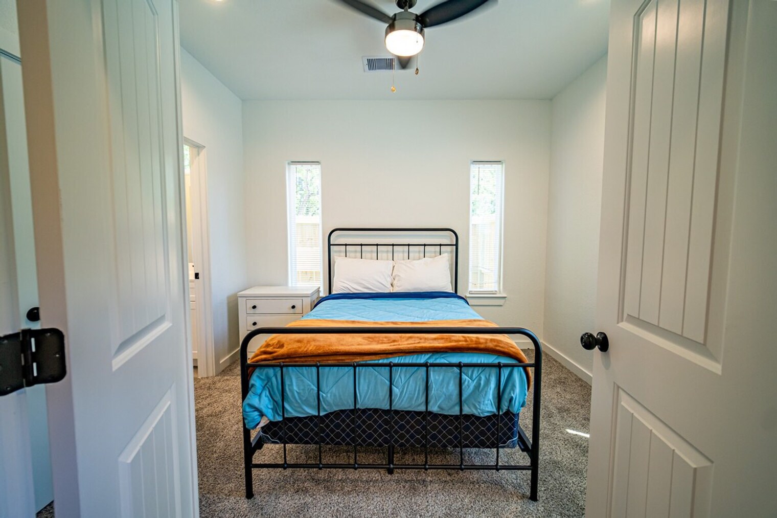 Building Photo - 4706 Idaho St