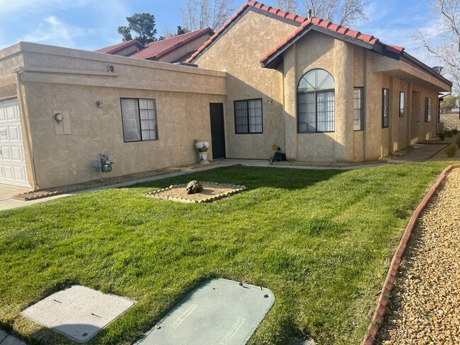 Building Photo - Jess Ranch- 55+ Gated Senior Citizen Community, Refurbished 2 Bedrooms, 2 Bathrooms,  Appliances ...