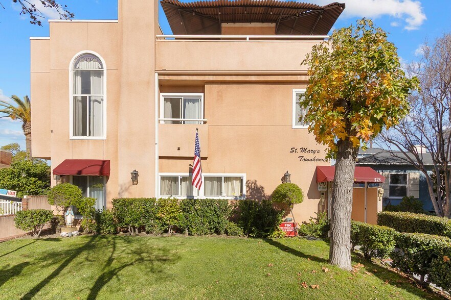 Building Photo - 321 W Dryden St