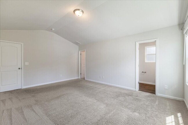 Building Photo - 2036 Alderman Way