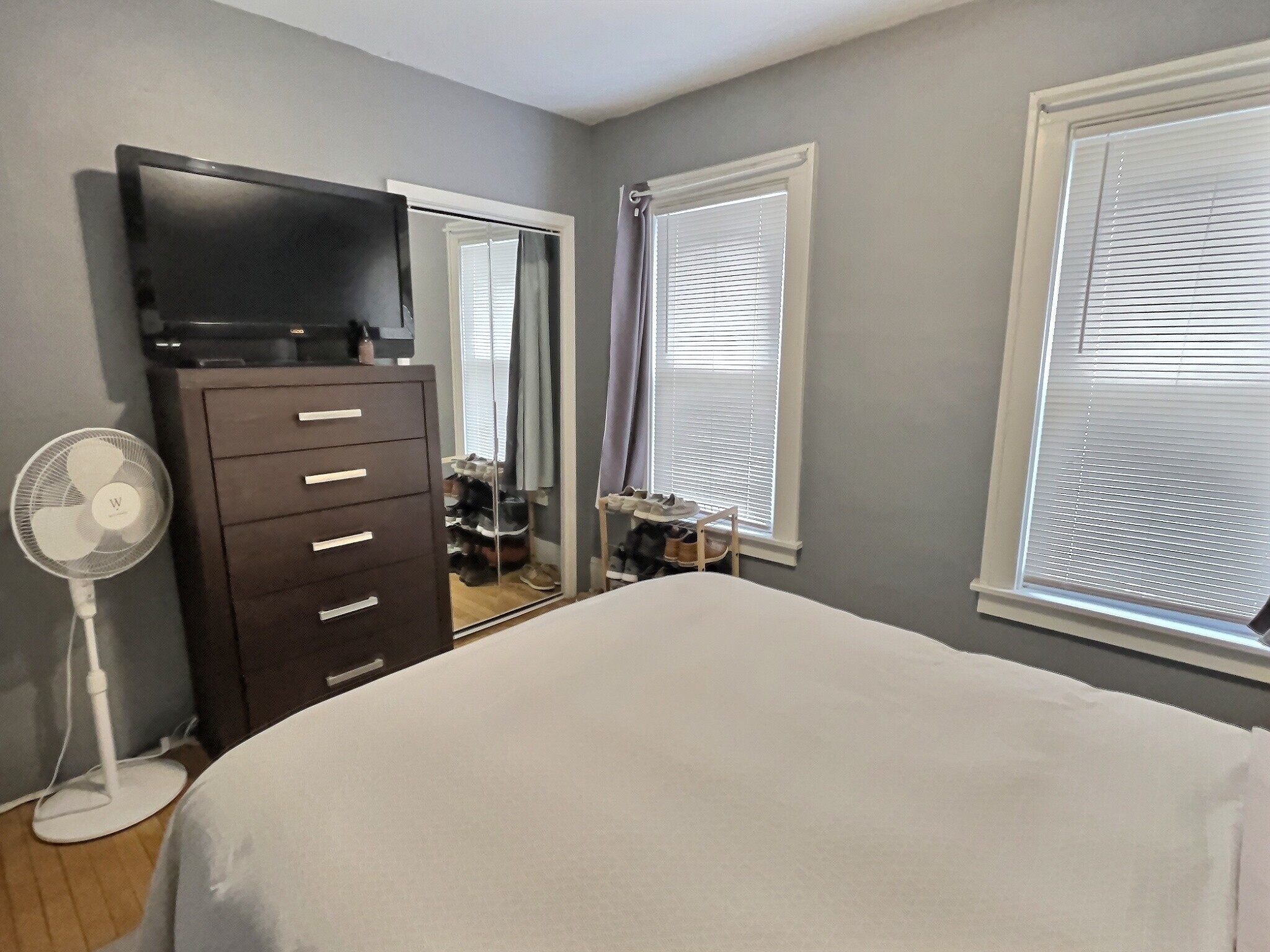 Building Photo - 2634 N Bartlett Ave