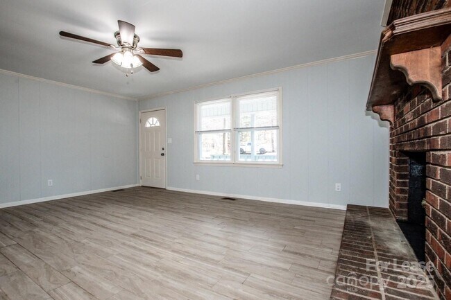 Building Photo - 1159 Camp Creek Rd