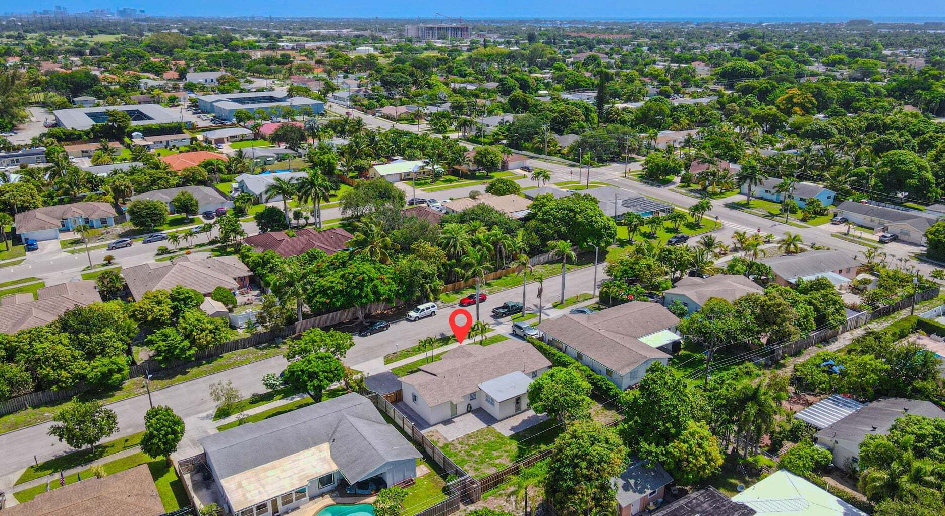 Building Photo - 1717 16th Ct N