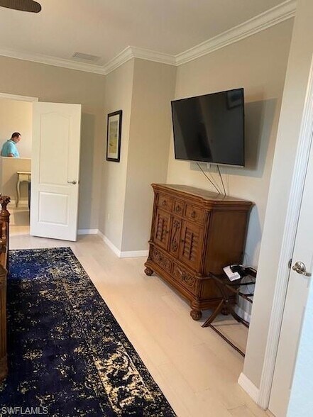 Building Photo - 1330 Oceania Dr