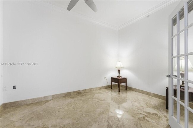 Building Photo - 704 N Ocean Blvd