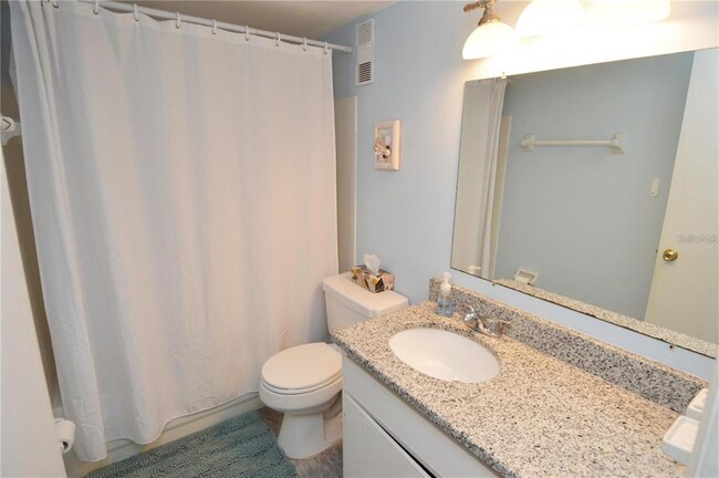 Building Photo - 3873 Pompano Dr SE