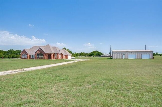 Building Photo - 157 Country Pl Ln