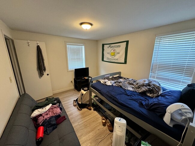 Building Photo - 310 Belchertown Rd