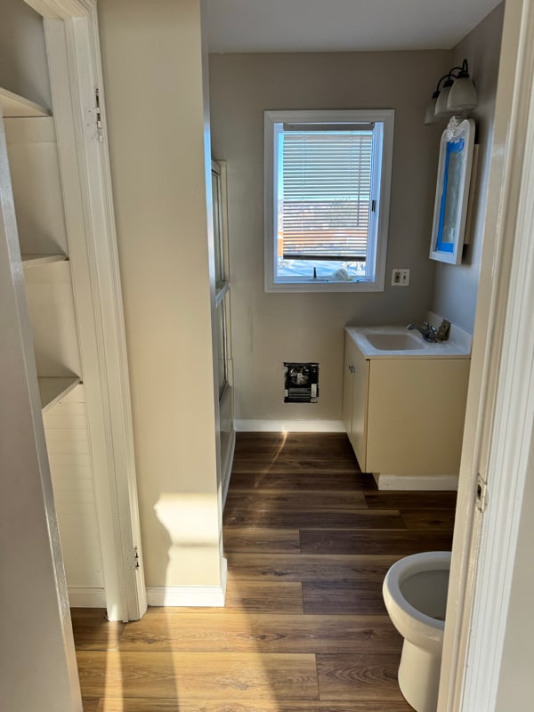 Building Photo - 413 Robinwood Rd