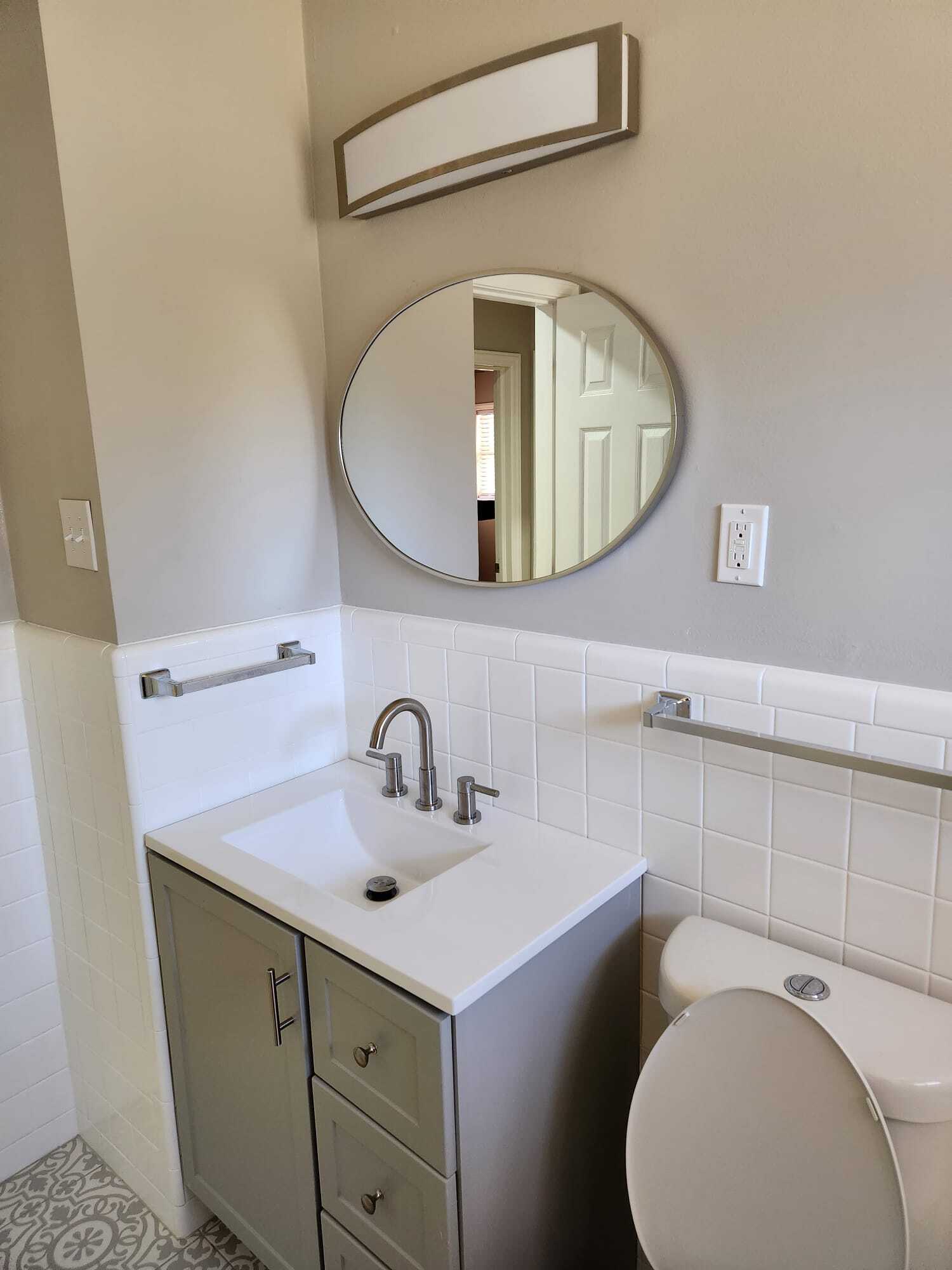 Building Photo - 4 Faye St