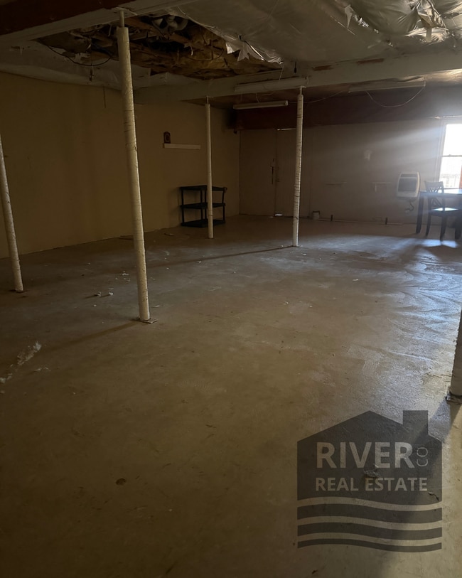 Building Photo - 212 Woodcastle Dr